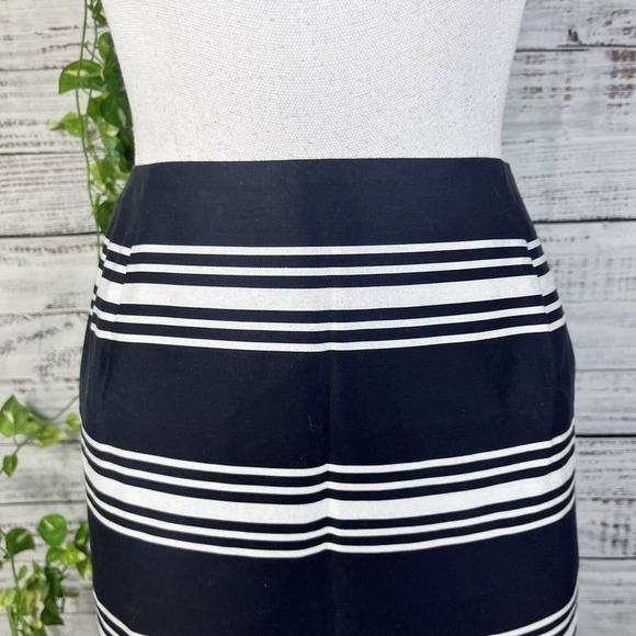 Talbots Skirt size 14 Pet Black White Striped Straight Church Career Above Knee - Picture 6 of 11
